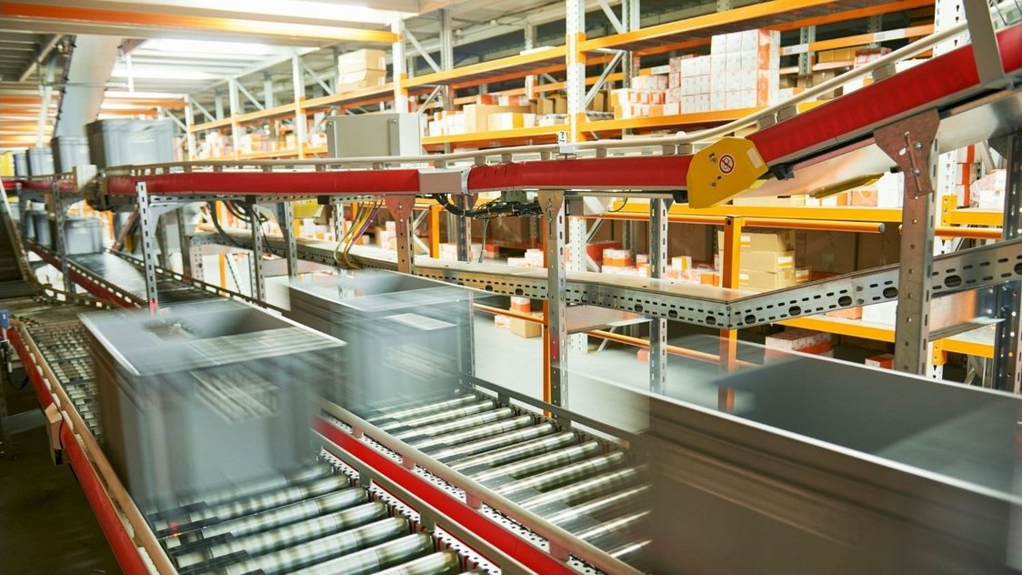 inotec Barcode RFID containerbeheer lopende band inotec foto van Barcode RFID containerbeheer lopende band